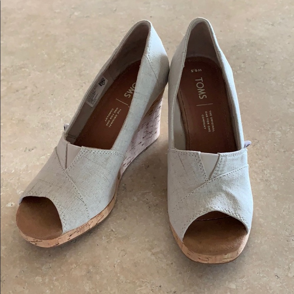 Toms